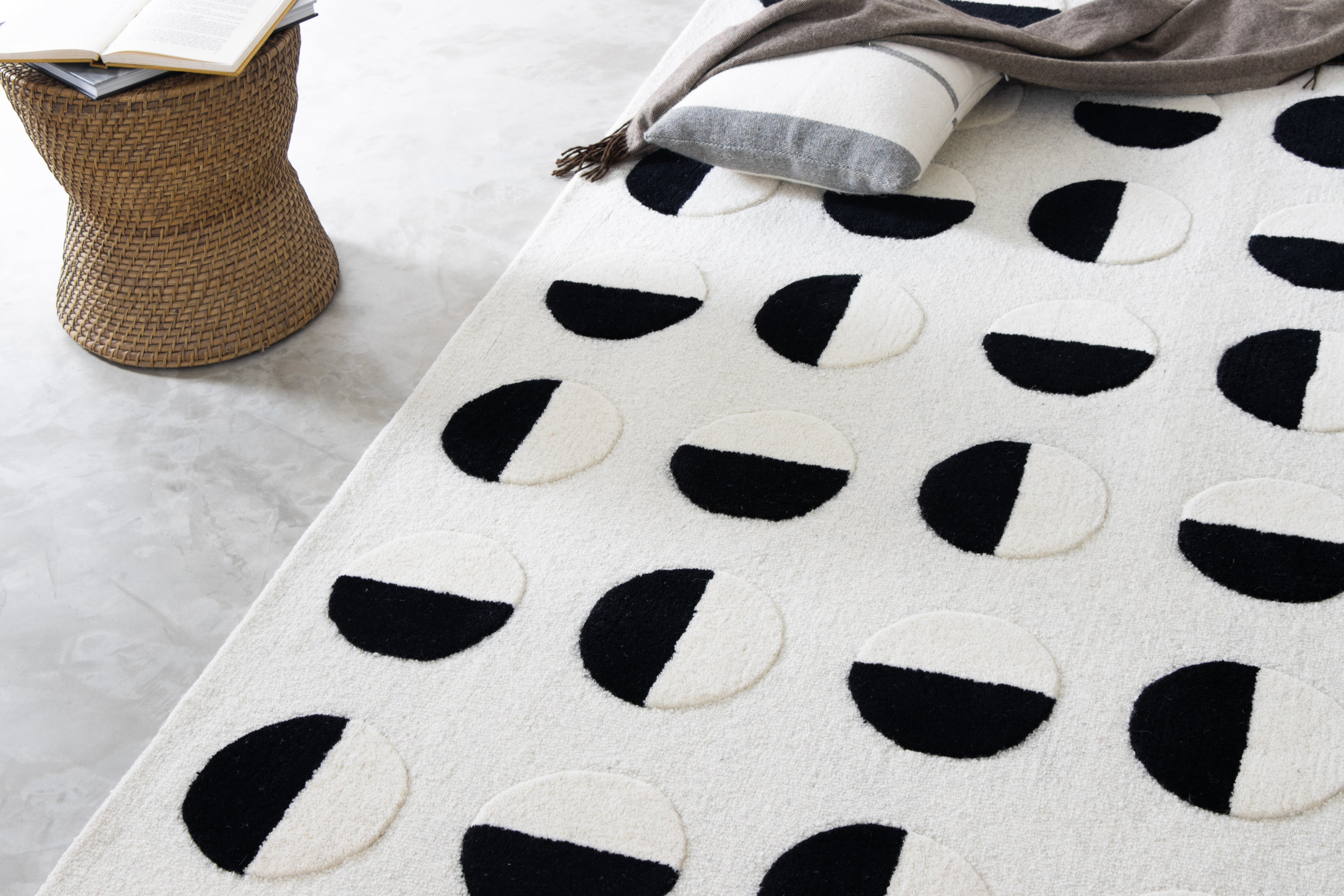 modern area rugs, rugs USA, handmade rugs, floor rugs and more| Beyond rugs