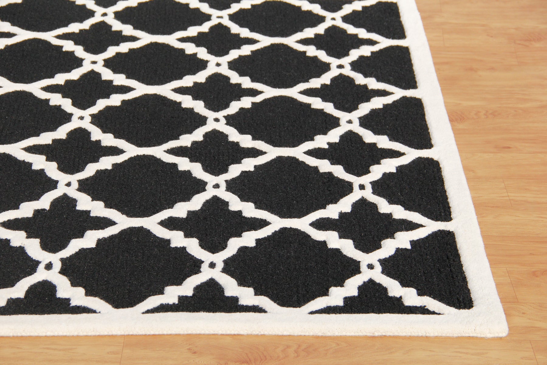 Lattice Black